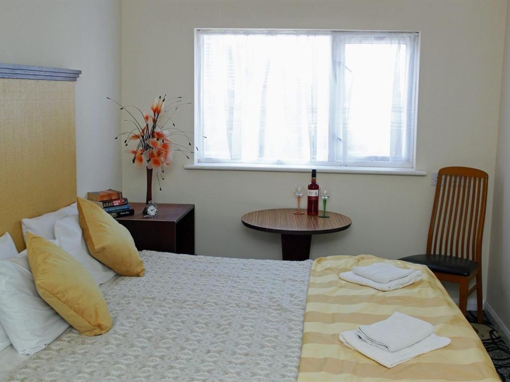 סקגנס Premier Hotel Not Premier Inn מראה חיצוני תמונה